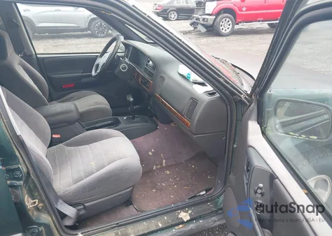 1996 Jeep Grand Cherokee Laredo from USA, damaged, VIN 1J4GZ58S6TC333856